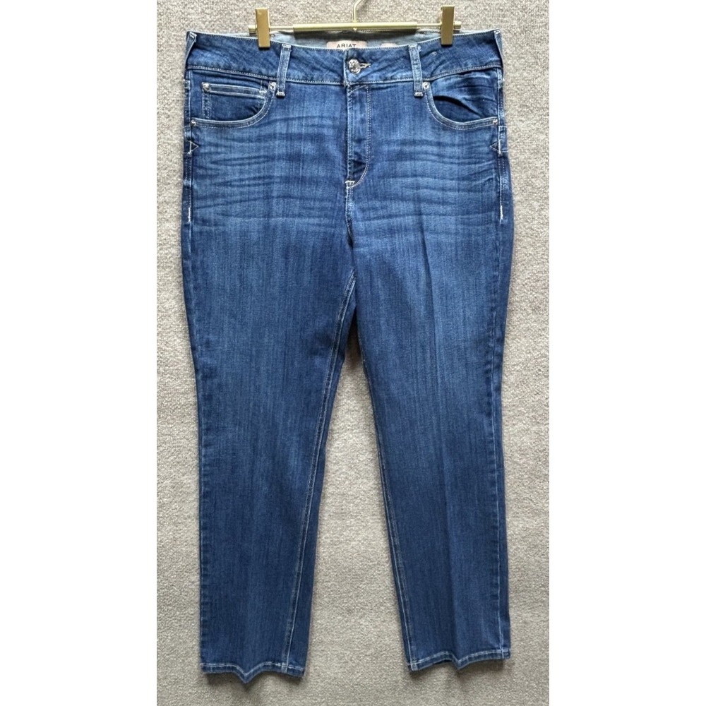 Ariat REAL Perfect Rise Abby Straight Jeans‎ 34 Blue Denim Mackenzie Pleated EUC